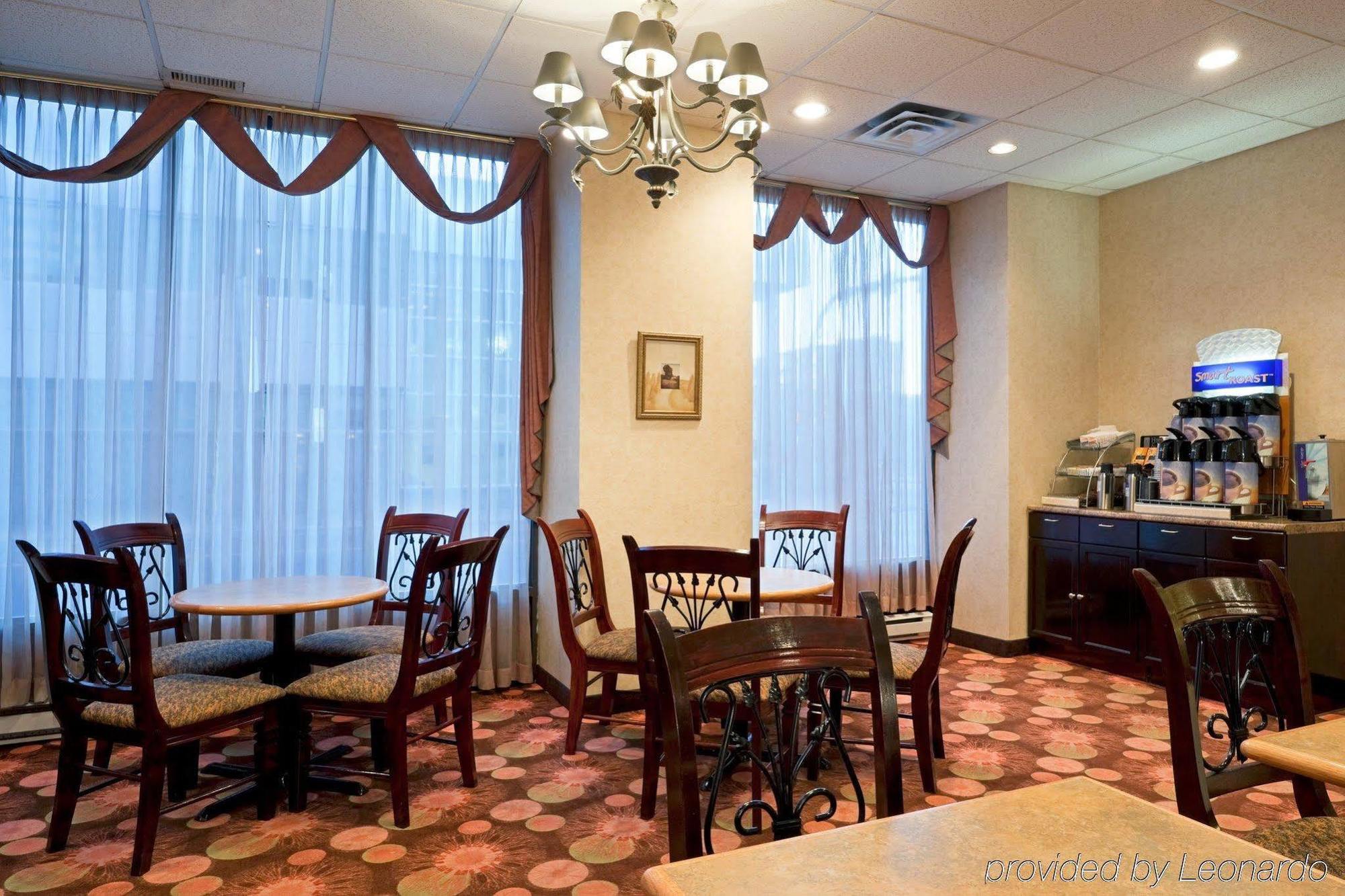 Quality Inn & Suites Regina Downtown Kültér fotó