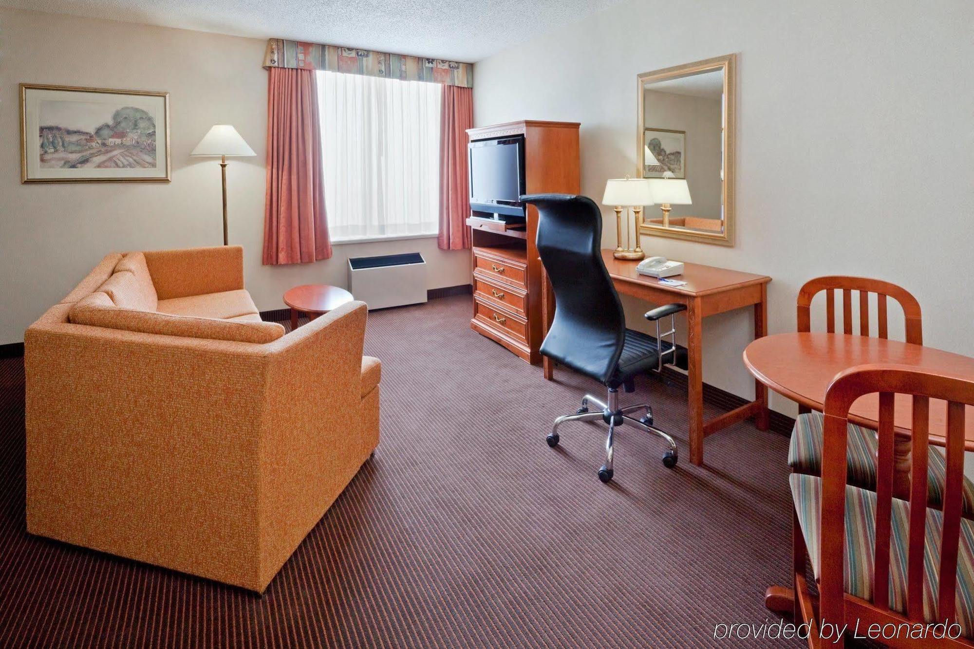 Quality Inn & Suites Regina Downtown Kültér fotó